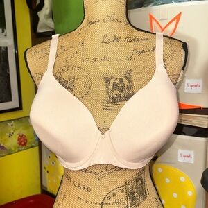 BALI NWOT Bra-40DD